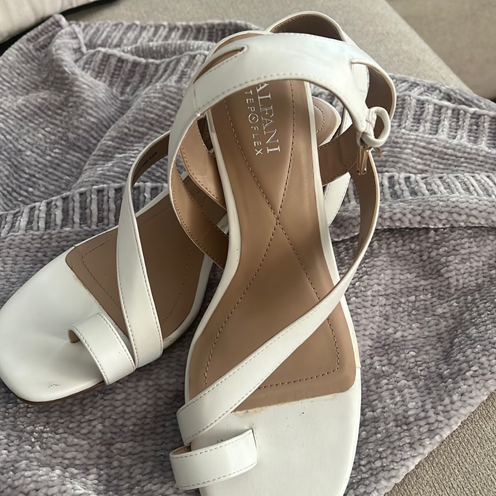 AlFani sandals